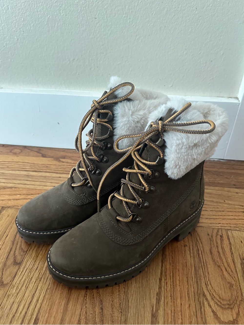 Timberland Lace-Up Faux Fur Collar Boots